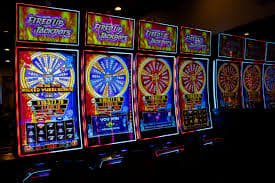 Simbol edukasi dan pengawasan pada praktik sports betting bertanggung jawab di qq338